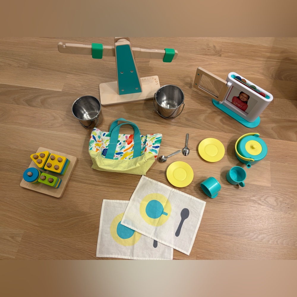 Lovevery Enthusiast Play Kit – Montessori Toddler Toys (Partial Set)